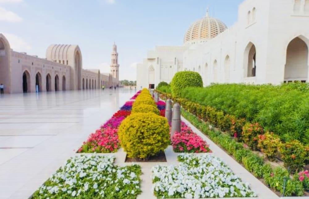 Farah Hotel Apartment Muscat Exterior foto